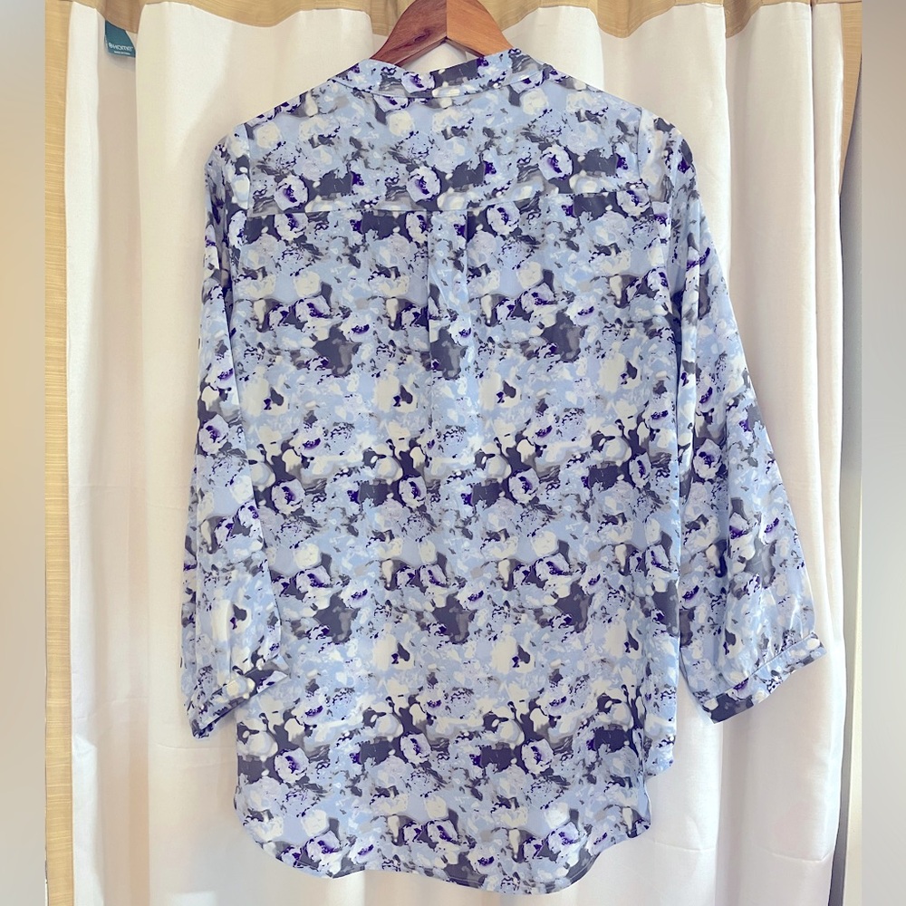 Amour Vert Abstract Floral Silk Blouse | L - Picture 3 of 4
